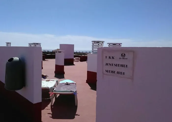 Las Arenas - Apartamento Moderno Con Vistas Al Mar Y Wifi Veloz De Fibra Optica شقة بلايا ديل إنغلز